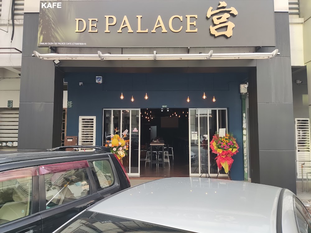 DE PALACE CAFE BANDAR PUTERI